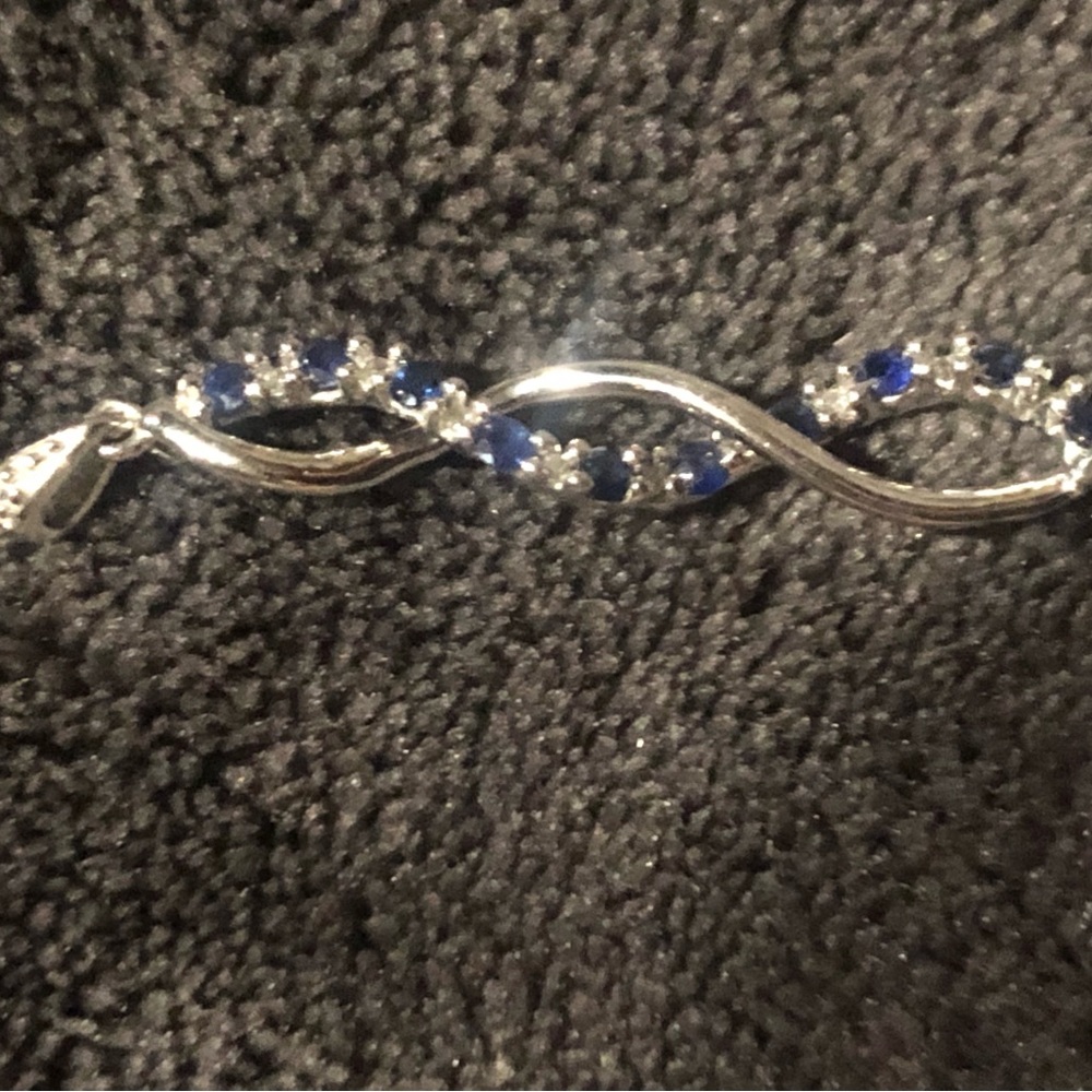 JWBR 10 k  White  gold pendet